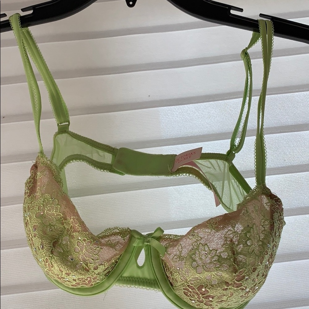 Rhinestone half push up cup Lace bra HAS BEEN ****SOLD****